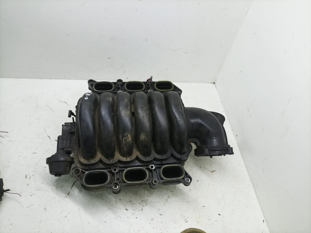 коллектор впускной Audi A6 Allroad Quattro C6 2006, 3.2 л., AUK, бензин, АКПП, универсал, 06E133210F - фото №1