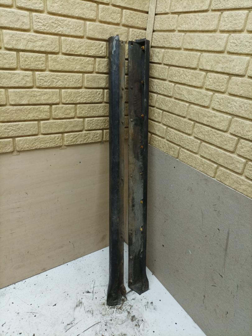 накладка на порог Hyundai Galloper 2 поколение 1998, 2.5 л., дизель, МКПП, внедорожник 5 дв. - фото №1