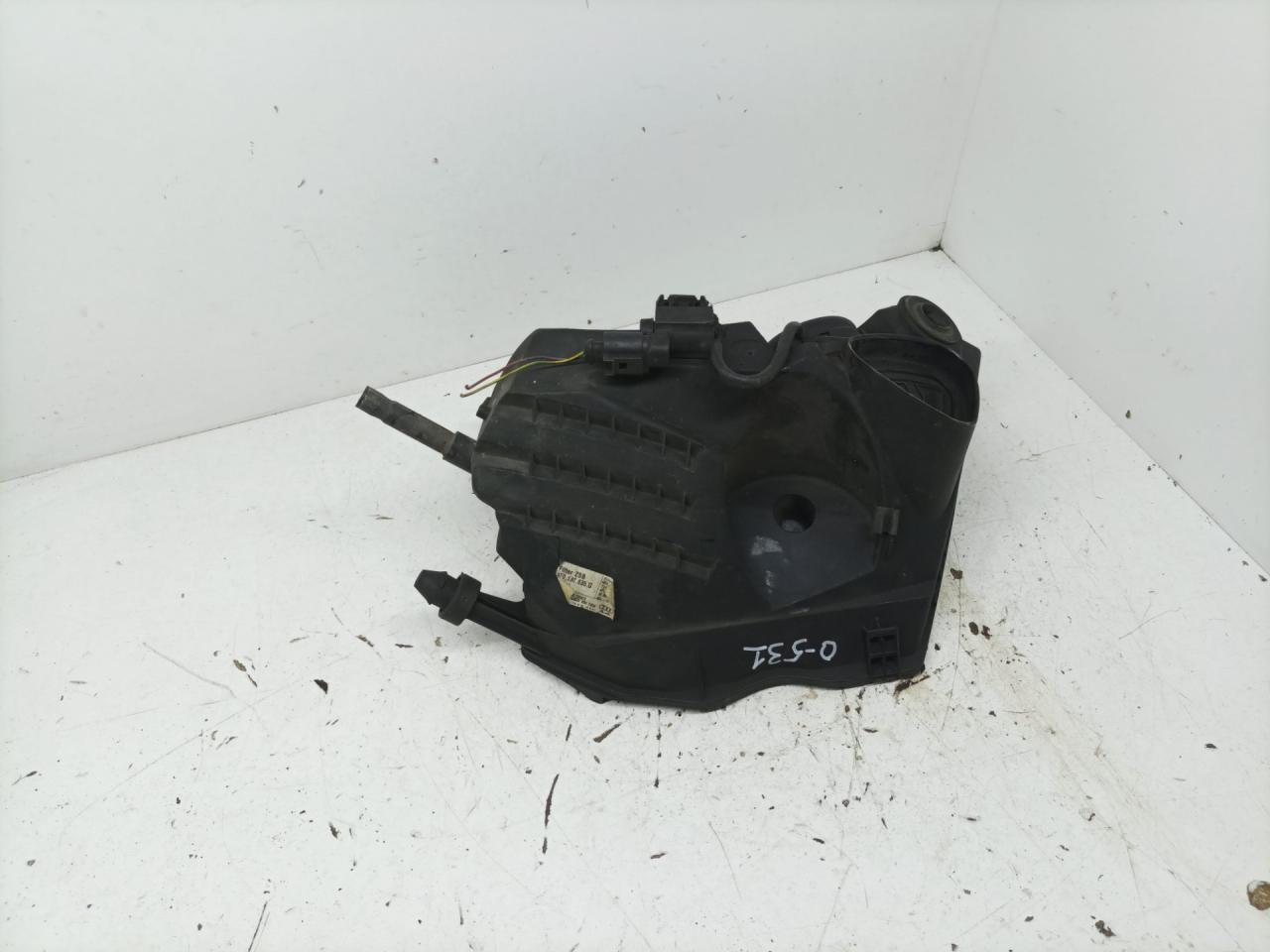 корпус воздушного фильтра Audi A6 Allroad Quattro C6 2006, 3.2 л., AUK, бензин, АКПП, универсал, 4F0133835G - фото №1