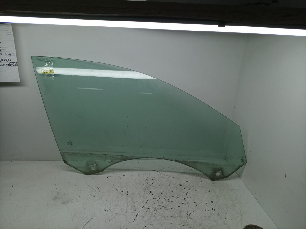 стекло двери передней правой Audi A6 Allroad Quattro C6 2006, 3.2 л., AUK, бензин, АКПП, универсал - фото №1