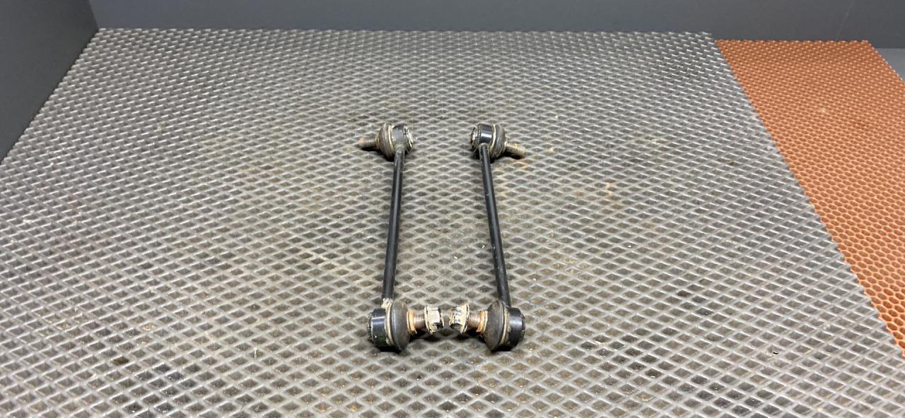 стойка стабилизатора Kia Ceed 1 поколение ED 2009, 1.6 л., G4FC, бензин, МКПП, бежевый 8q - pewter silver, хетчбэк 3 дв., передний привод, 548302H100 - фото №1