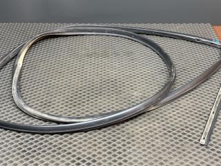 уплотнитель двери Kia Cerato 2 поколение TD 2012, 2.0 л., G4KD, бензин, АКПП, черный eb - ebony black, седан, передний привод, 831301M000