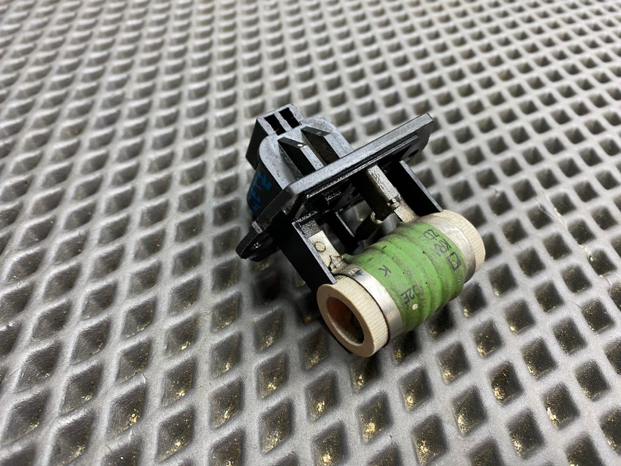 блок управления вентилятором (реле) Hyundai Getz 1 поколение (2002 - 2005) - фото №1