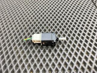 выключатель концевой (концевик) Mazda 6 GG (2002 - 2005)