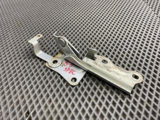 петля капота правая Kia Spectra 1 поколение [2-й рестайлинг] SD 2004, 1.6 л., S6D, бензин, МКПП, c5-diamond silver, седан, передний привод, 0K2AA52410B