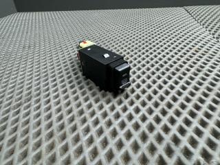 кнопка обогрева заднего стекла Chrysler PT Cruiser 1 поколение (2000 - 2006), 04671670AB