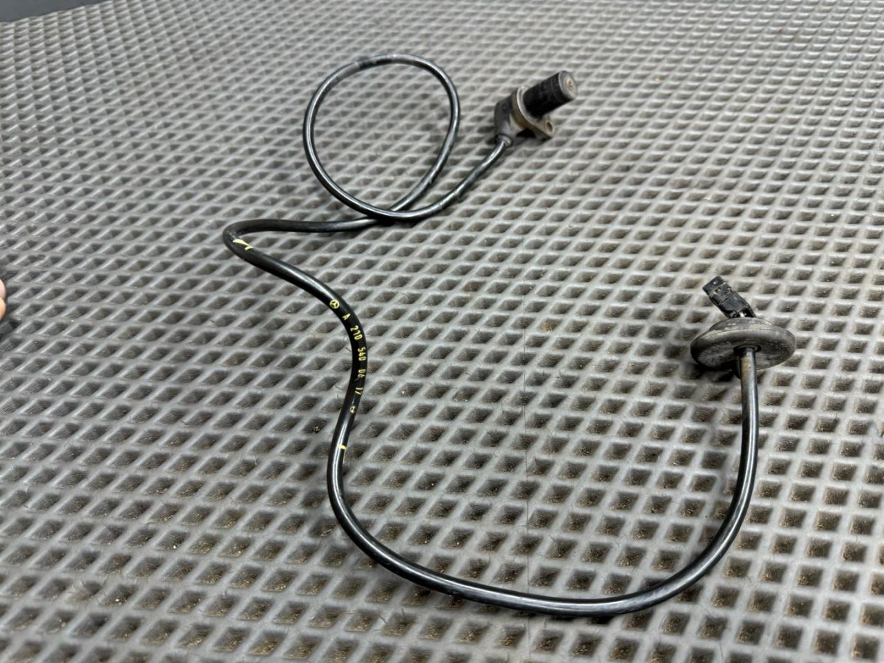 датчик ABS Mercedes-Benz E-Класс W210/S210 (1995 - 1999), A2105400617 - фото №1