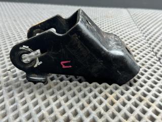 кронштейн (крепление) Kia Cerato 1 поколение [рестайлинг] LD 2007, 1.6 л., G4FC, бензин, МКПП, 6c - cover assy-console upr, седан, передний привод