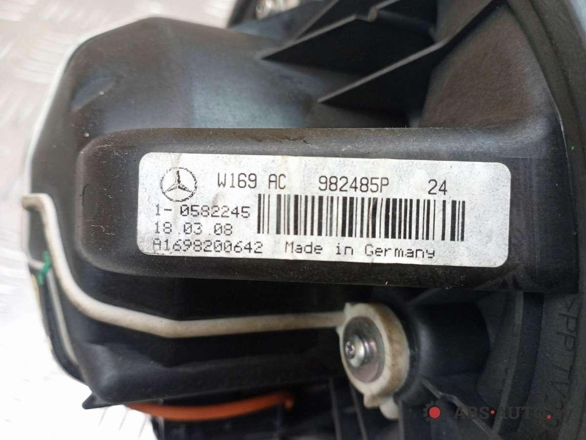 Моторчик печки (вентилятор отопителя) Mercedes B-Class (W245) купить в Беларуси