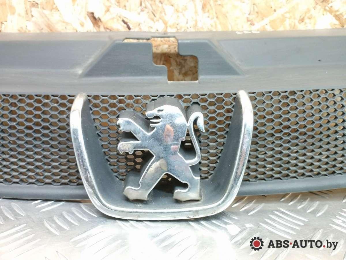 Решетка радиатора Peugeot 406 купить в Беларуси