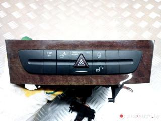 кнопка (выключатель) Mercedes-Benz E-Класс W211/S211 2003, 2.2 л., OM 646.961, дизель, АКПП, седан, A2116800552, 2116800572