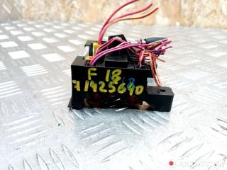 блок предохранителей Mercedes-Benz E-Класс W211/S211 2003, 2.2 л., OM 646.961, дизель, АКПП, седан, 13943281B
