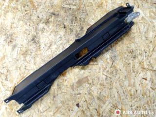 направляющая шторки багажника (салазки) Mercedes-Benz M-Класс W164 2008, 3.0 л., OM642 DE30LA, дизель, АКПП, хетчбэк 5 дв., 1646800131, A1646800131