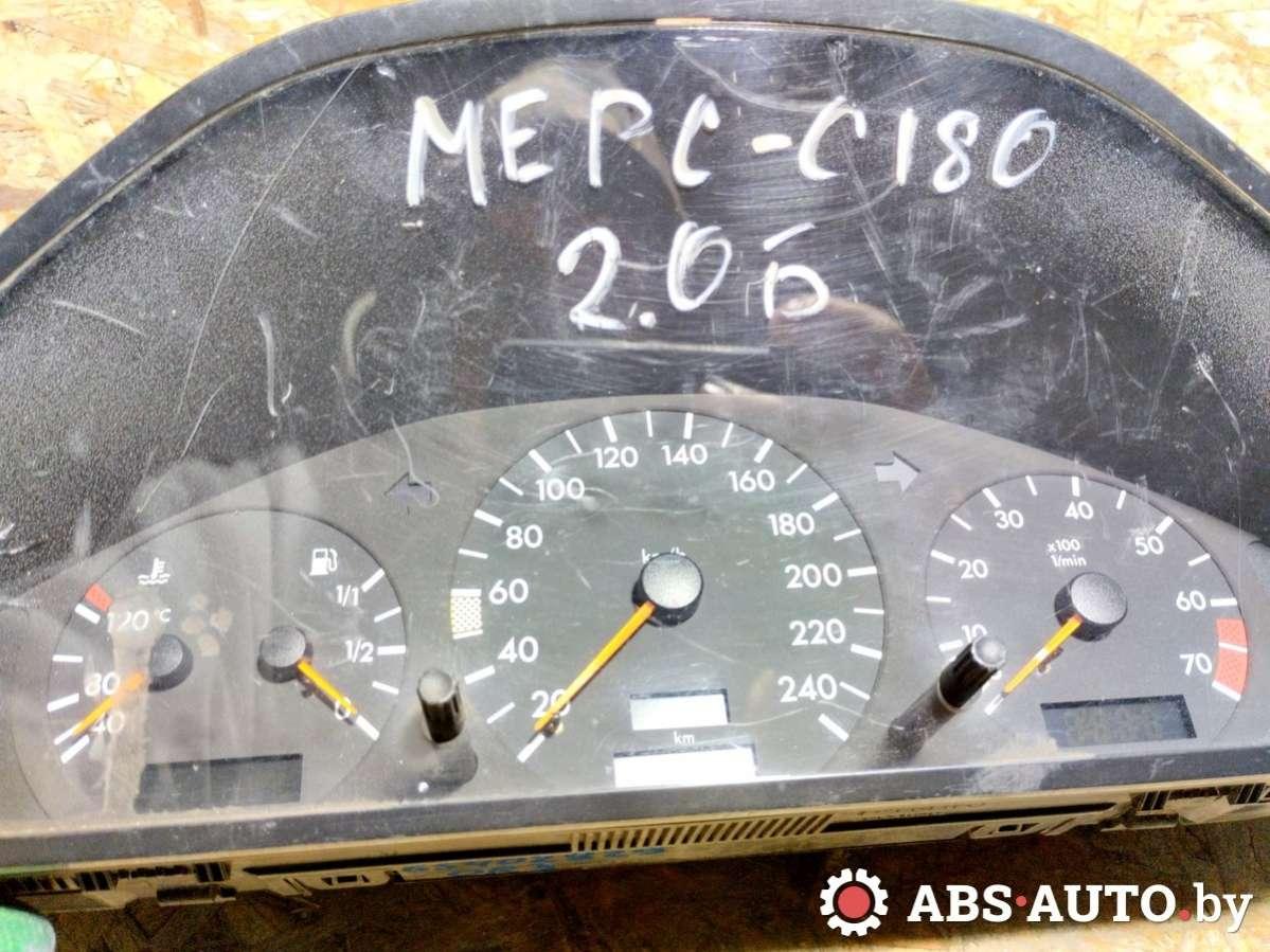 Панель приборная (щиток приборов) Mercedes C-Class (W201) купить в Беларуси