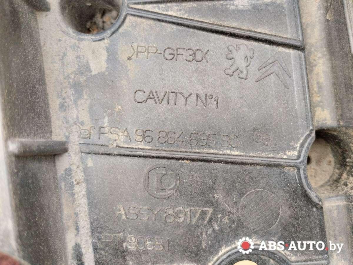 Крепление (корпус) аккумулятора Citroen C5 2 купить в Беларуси