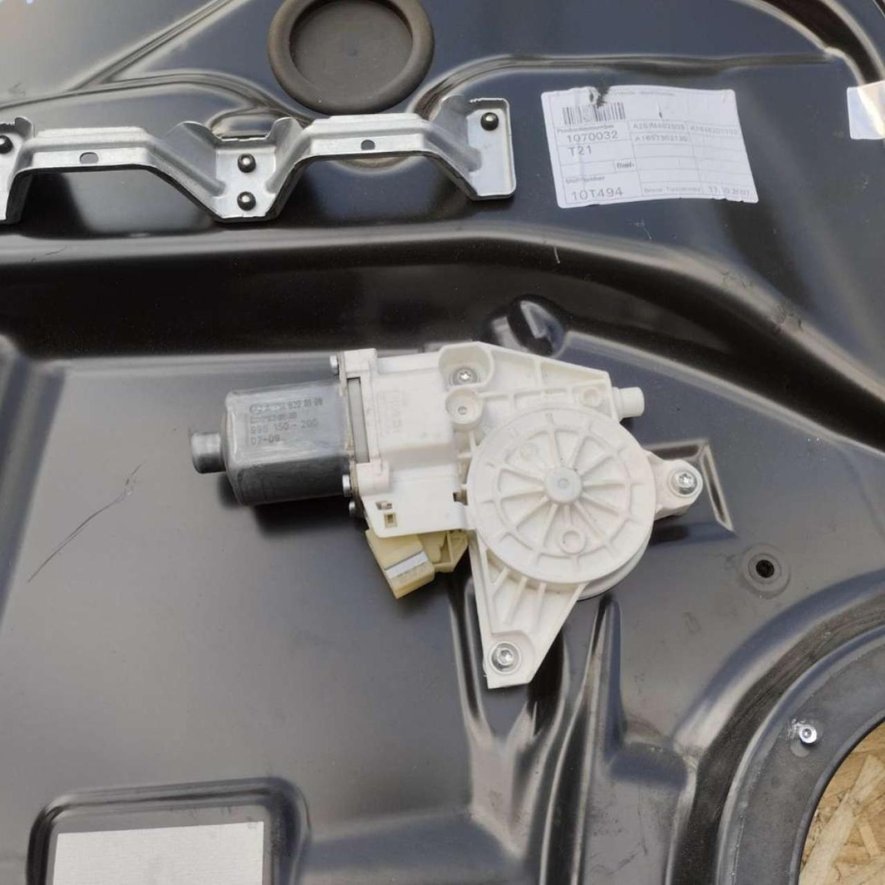 Стеклоподъемник электрический двери задней левой Mercedes R-Class (W251) купить в Беларуси