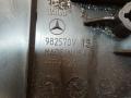 воздуховод (дефлектор) радиатора Mercedes-Benz R-Класс W251 [рестайлинг] 2009, 3.0 л., OM 642.950, дизель, АКПП, минивэн, A2518300003, 2518300003, 969563N, 982572X, 982570V - фото №6