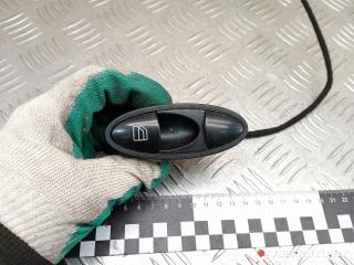 кнопка стеклоподъемника двери Mercedes-Benz E-Класс W211/S211 2003, 2.2 л., OM 646.961, дизель, АКПП, седан, A2118218551