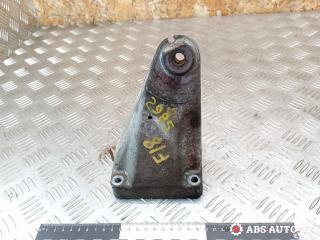 кронштейн двигателя Mercedes-Benz E-Класс W211/S211 2003, 2.2 л., OM 646.961, дизель, АКПП, седан, A6112230804