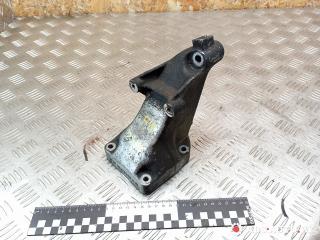 кронштейн двигателя Mercedes-Benz E-Класс W211/S211 2003, 2.2 л., OM 646.961, дизель, АКПП, седан, A6112230704