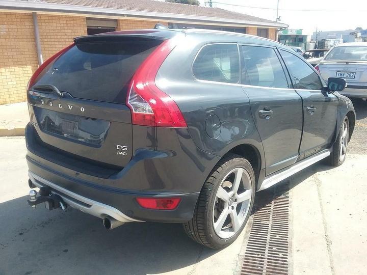 крыло заднее правое Volvo XC60 1 поколение 2011, 2.4 л., дизель, АКПП, серый, универсал, правый руль - фото №1