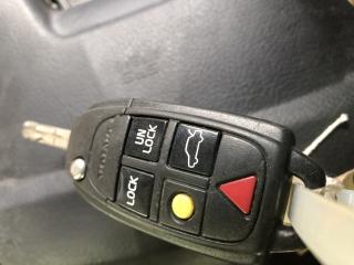 ключ Volvo XC90 1 поколение [рестайлинг] 2010, 2.4 л., дизель, АКПП, черный, универсал