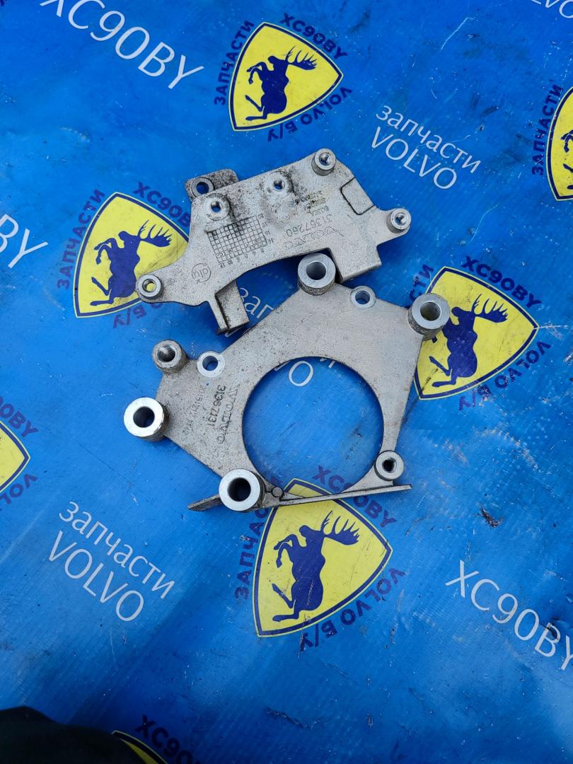 кронштейн (крепление) Volvo XC90 2 поколение 2017, 2.0 л., бензин, АКПП, внедорожник 5 дв., правый руль, 31367131, 31367260 - фото №1