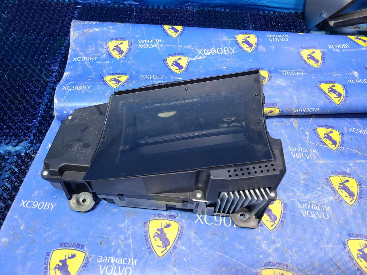 проектор Volvo XC90 2 поколение 2019, 2.0 л., бензин, АКПП, белый 707, внедорожник 5 дв., полный подключаемый привод, P32233451 - фото №1