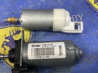 моторчик регулировки сиденья Volvo S60 3 поколение 2021, 2.0 л., B4204T26, бензин, синий, седан, передний привод, правый руль