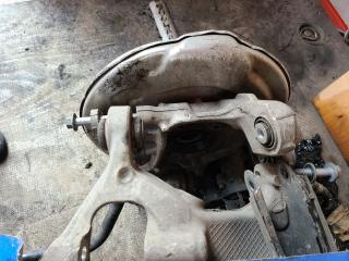кулак задний правый Volvo V60 2 поколение 2021, 2.0 л., B 4204 T38, бензин, АКПП, универсал, полный привод, правый руль, 31476232