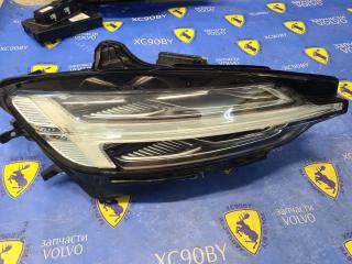 фара правая Volvo V60 2 поколение 2019, 2.0 л., D4204T16, дизель, АКПП, универсал, правый руль