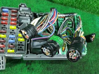 блок предохранителей Honda Element 1 поколение 2006, 2.4 л., i-VTEC, K24A4, бензин, АКПП, оранжевый, хетчбэк 5 дв., полный привод, U3NF6Y