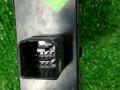 блок управления стеклоподъемниками Volkswagen Golf 5 поколение 2008, 1.4 л., BLG, бензин, АКПП, красный, универсал, правый руль - фото №2