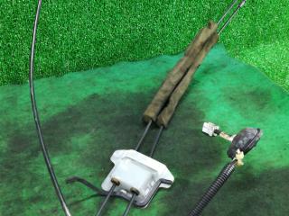 замок двери передней правой Nissan Maxima A34 2004