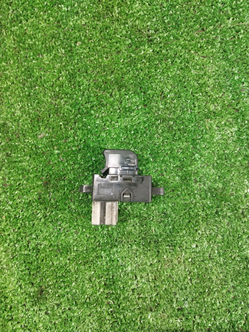 кнопка стеклоподъемника двери Nissan Maxima A34 2005 - фото №1