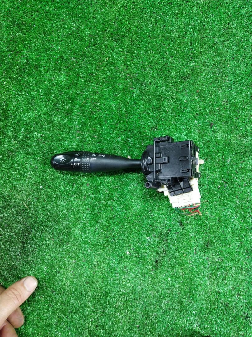 переключатель подрулевой (стрекоза) Pontiac Vibe 1 поколение 2004, 1.8 л., 1ZZ-FE, бензин, АКПП, синий, лифтбэк, передний привод - фото №1