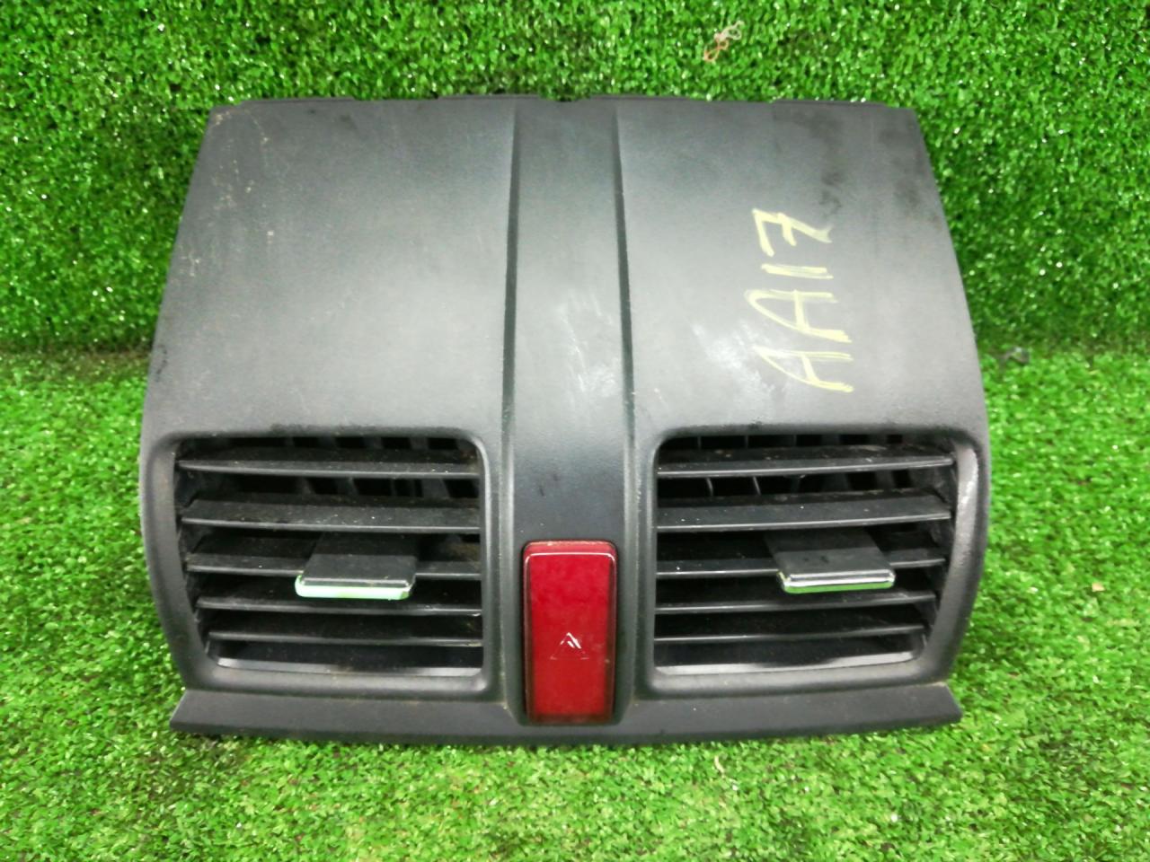 дефлектор обдува салона Honda CR-V 3 поколение 2008, 2.4 л., K24Z1, бензин, АКПП, черный, внедорожник 5 дв., полный привод, правый руль, 77610SWAA0 - фото №1