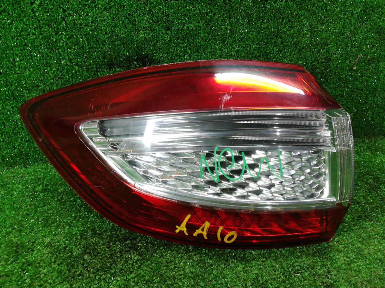 фонарь задний левый Ford Mondeo 4 поколение 2010, 2.3 л., SEBA, бензин, АКПП, серебристый, универсал, передний привод, правый руль - фото №1