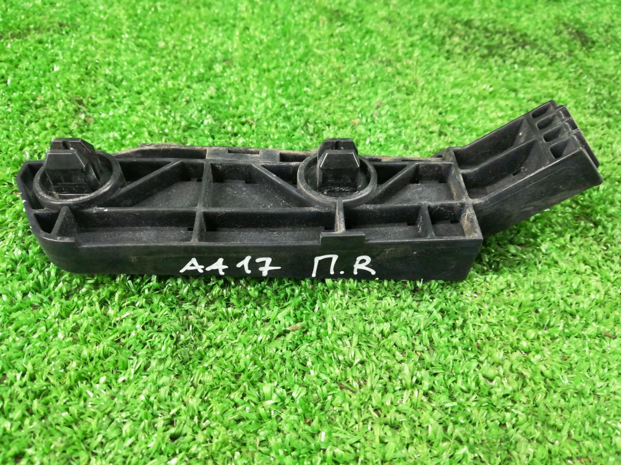 Крепление бампера переднего Honda CR-V 3 поколение 2008, 2.4 л., K24Z1, бензин, АКПП, черный, внедорожник 5 дв., полный привод, правый руль - фото №1