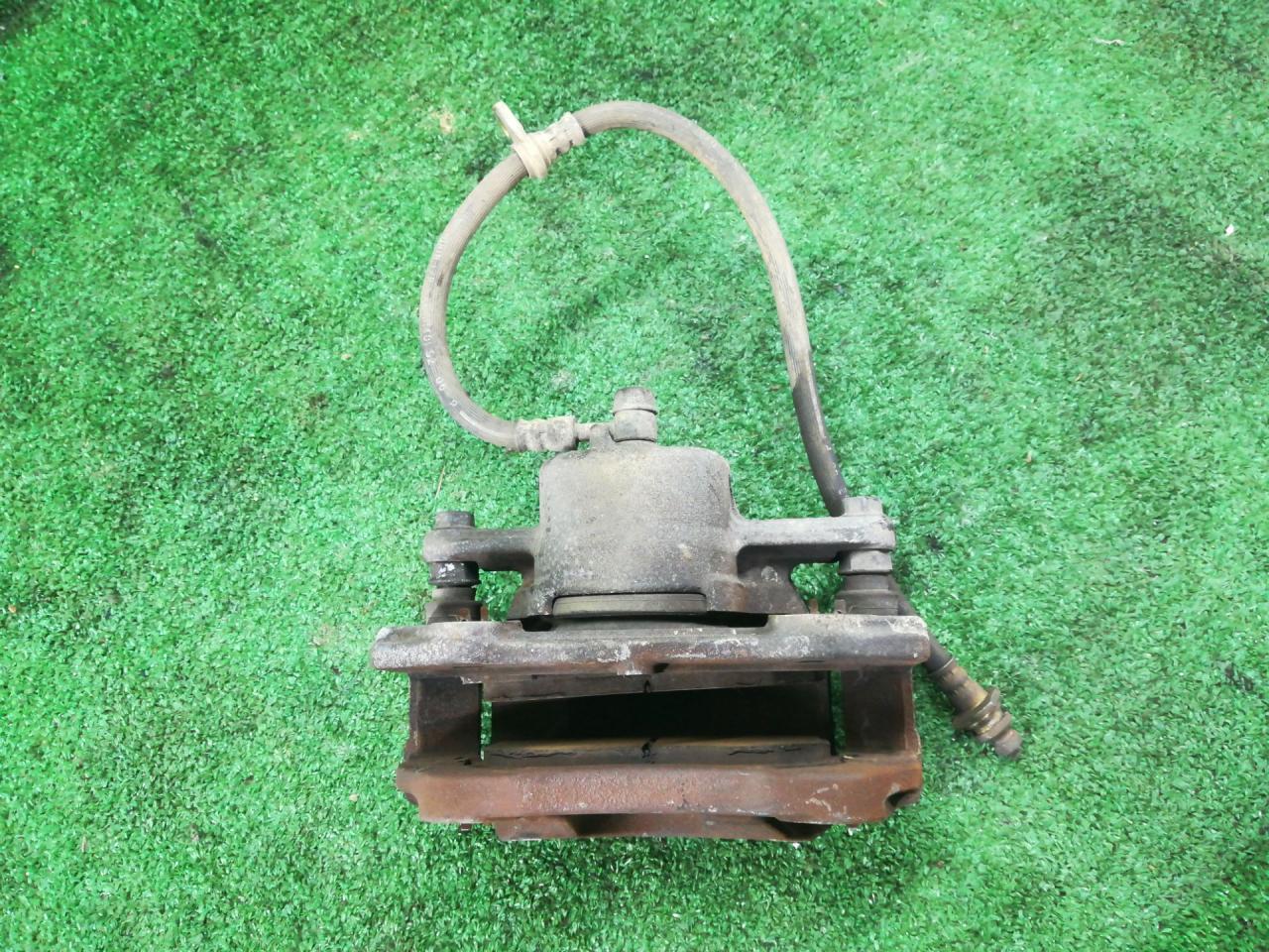 суппорт передний правый Suzuki Grand Vitara 2 поколение 2007, 1.6 л., M16A, бензин, МКПП, синий, внедорожник 3 дв., полный привод, правый руль - фото №1