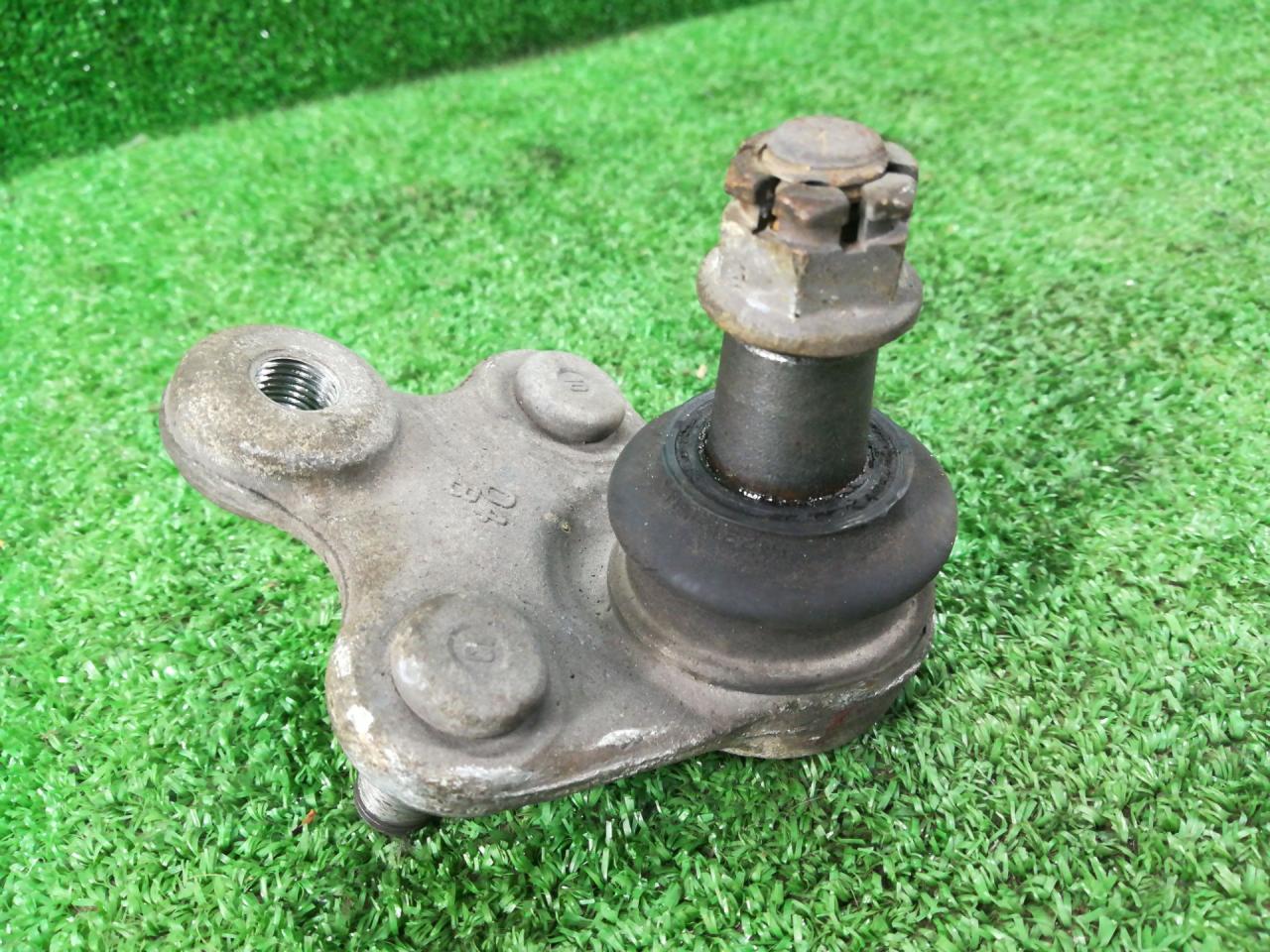 шаровая опора Honda CR-V 3 поколение 2008, 2.4 л., K24Z1, бензин, АКПП, черный, внедорожник 5 дв., полный привод, правый руль - фото №1