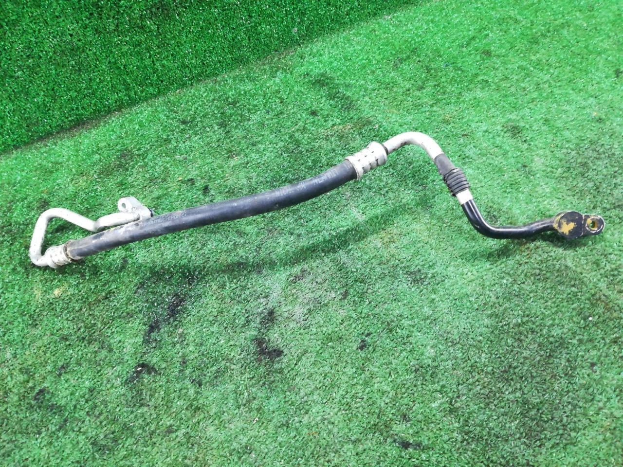 трубка кондиционера Honda CR-V 3 поколение 2008, 2.4 л., K24Z1, бензин, АКПП, черный, внедорожник 5 дв., полный привод, правый руль - фото №1