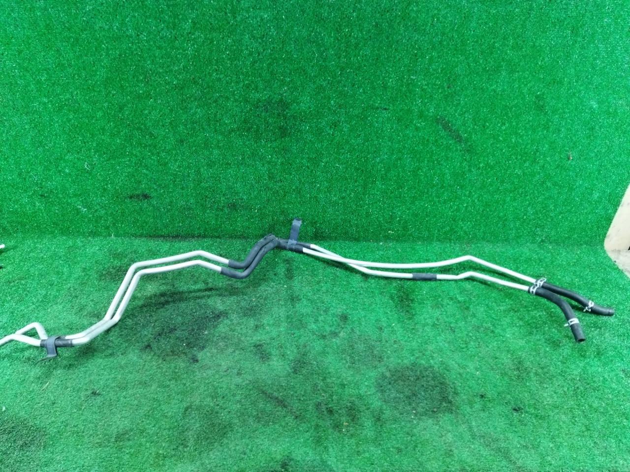 трубка охлаждающей жидкости Ford Fiesta 6 поколение 2012, 1.6 л., бензин, хетчбэк 5 дв., передний привод - фото №1