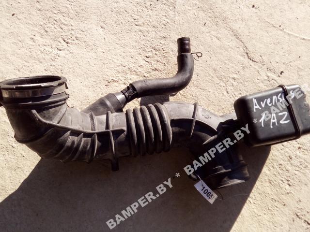 патрубок турбины Toyota Avensis 2 поколение (T250) 2004, 2.0 л., 1AZ-FSE, бензин, АКПП, седан - фото №1