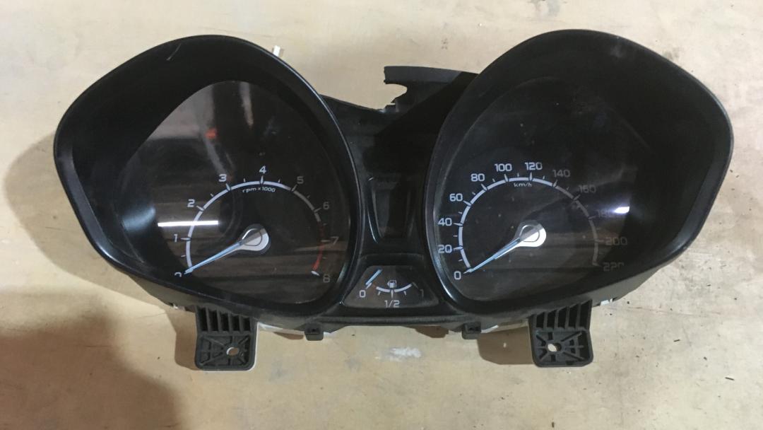 щиток приборов (приборная панель) Ford EcoSport 2 поколение B515 2014, 1.5 л., бензин, АКПП, внедорожник 5 дв., правый руль - фото №1