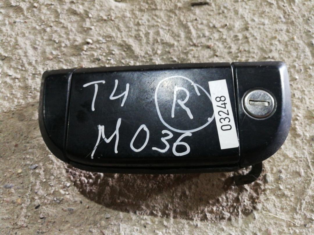 ручка наружная Volkswagen Transporter T4 1997, 2.5 л., AET, бензин, МКПП, белый, микроавтобус, правый руль - фото №1