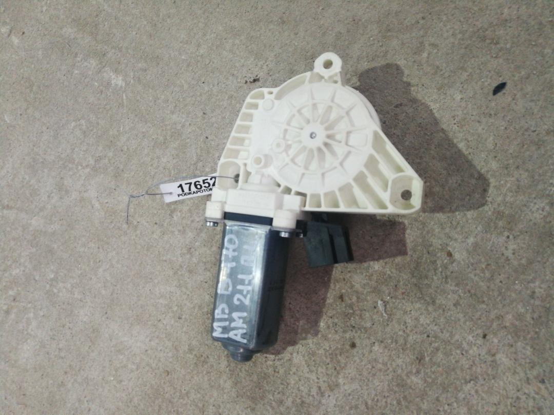 моторчик стеклоподъемника передний правый Mercedes-Benz B-Класс W245 2006, 1.7 л., бензин, АКПП, черный, хетчбэк 5 дв., правый руль - фото №1