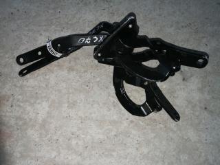 петля крышки багажника Volvo XC70 2 поколение 2004, 2.5 л., бензин, АКПП, серый, универсал, правый руль