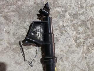 форсунка омывателя фары правая Volvo V50 1 поколение [рестайлинг] 2008, 2.4 л., бензин, АКПП, черный, универсал, правый руль