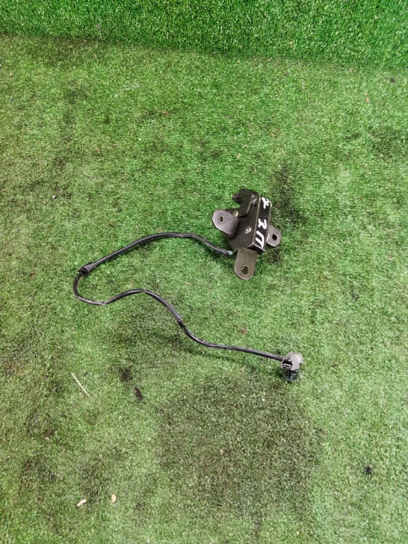 замок двери задней правой Honda Element 1 поколение 2006, 2.4 л., i-VTEC, K24A4, бензин, АКПП, оранжевый, хетчбэк 5 дв., полный привод - фото №1